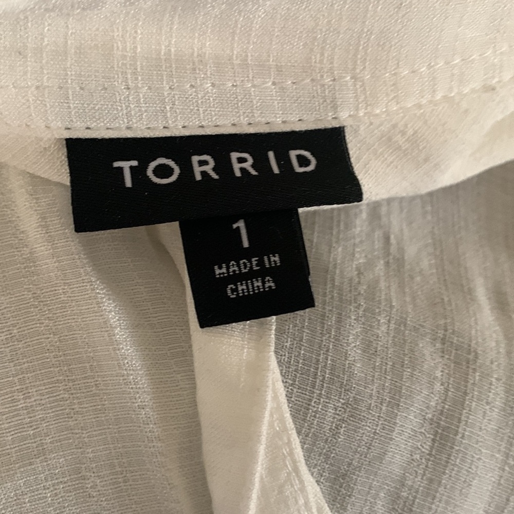 Torrid Drop Shoulder Button Front A Lightening Bo… - image 7